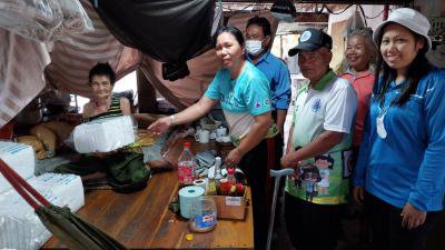 ลงพื้นที่เยี่ยมผู้สูงอายุ ผู้ที่ภาวะพึ่งพิง และมอบผ้าอ้อมสำเร็จรูป