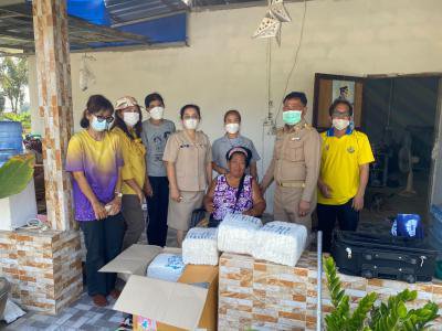 ลงพื้นที่เยี่ยมผู้สูงอายุ ผู้ที่ภาวะพึ่งพิง และมอบผ้าอ้อมสำเร็จรูป