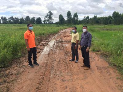 ตรวจสอบถนนชำรุด บ้านหนองกระทุ่ม หมู่ 3