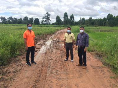 ตรวจสอบถนนชำรุด บ้านหนองกระทุ่ม หมู่ 3