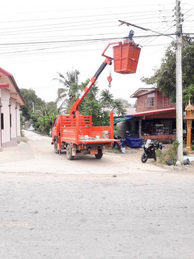 ซ่อมไฟฟ้าสาธารณะฯ