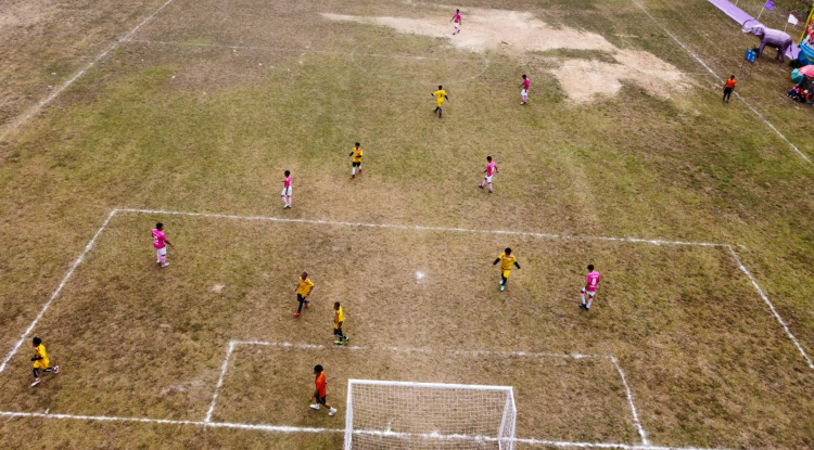 สนามกีฬาที่ประชาชนใช้ในการแข่งขันกีฬาและการออกกำลังกายภายในตำบลภูหลวง