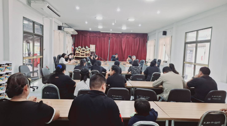 ประชุมพนักงานส่วนตำบล  พนักงานจ้าง  องค์การบริหารส่วนตำบลภูหลวง ประจำเดือน ตุลาคม 2567