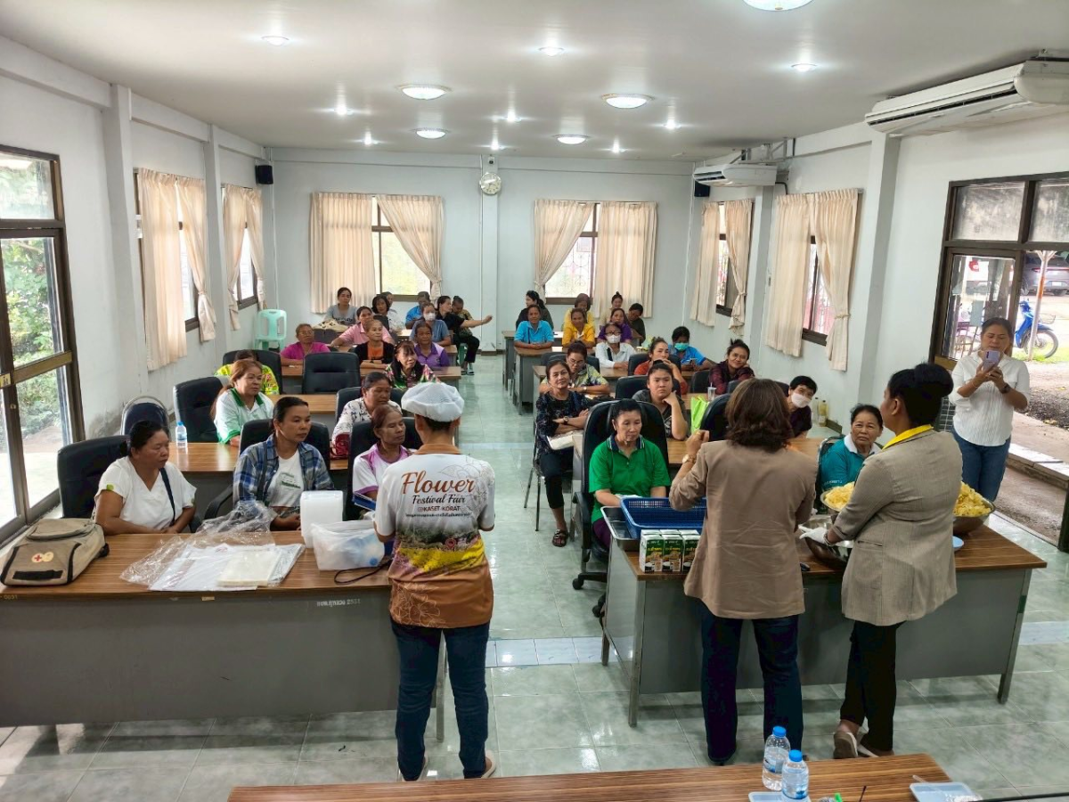 โครงการส่งเสริมอาชีพของกลุ่มสตรีแม่บ้านตำบลภูหลวง 