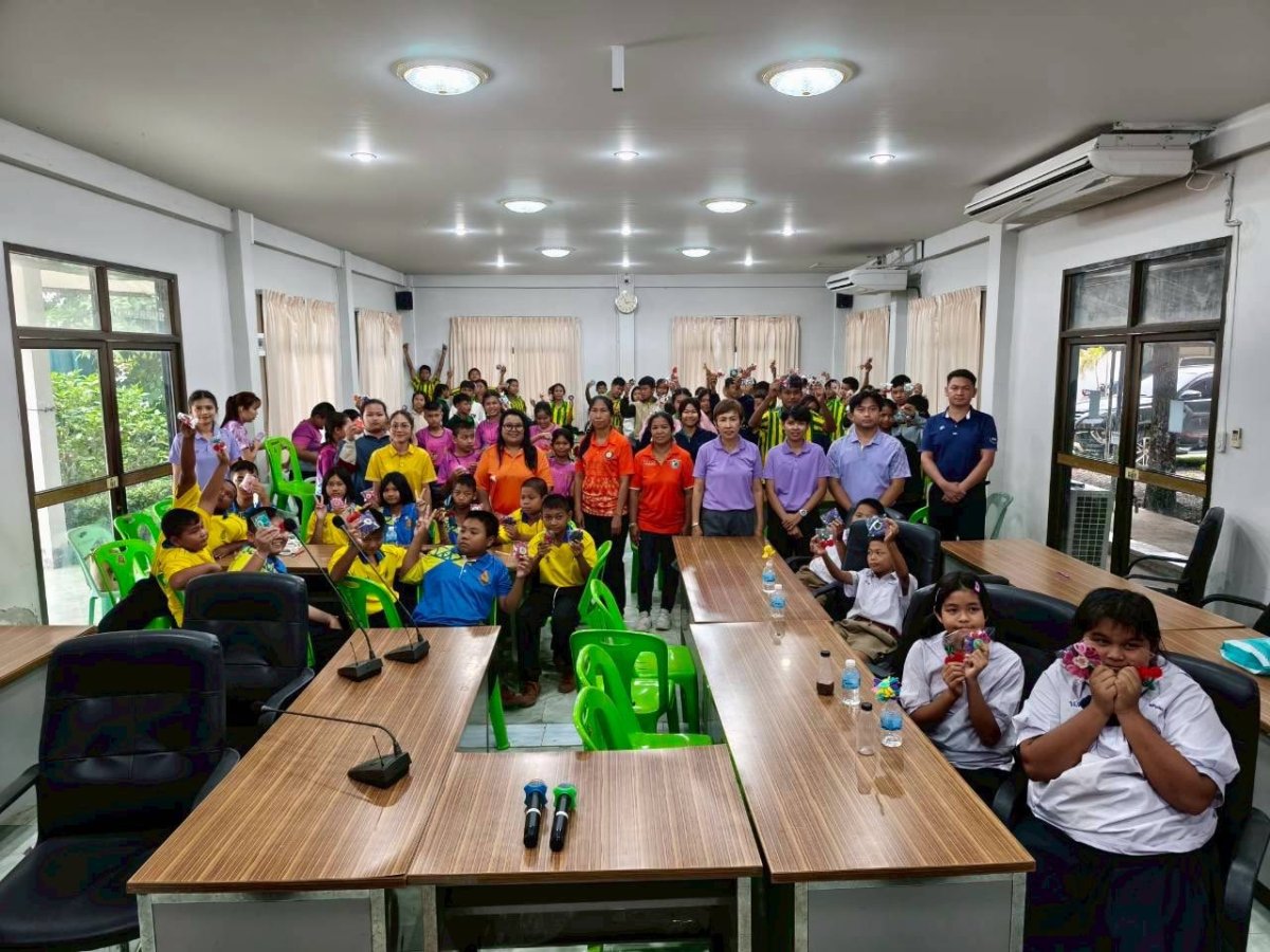 โครงการฝึกอบรมอาชีพระยะสั้น “เรียนรู้กระบวนการจัดกิจกรรมการทำพวงกุญแจจากลวดกำมะหยี่” ประจำปีงบประมาณ พ.ศ. ๒๕๖๘