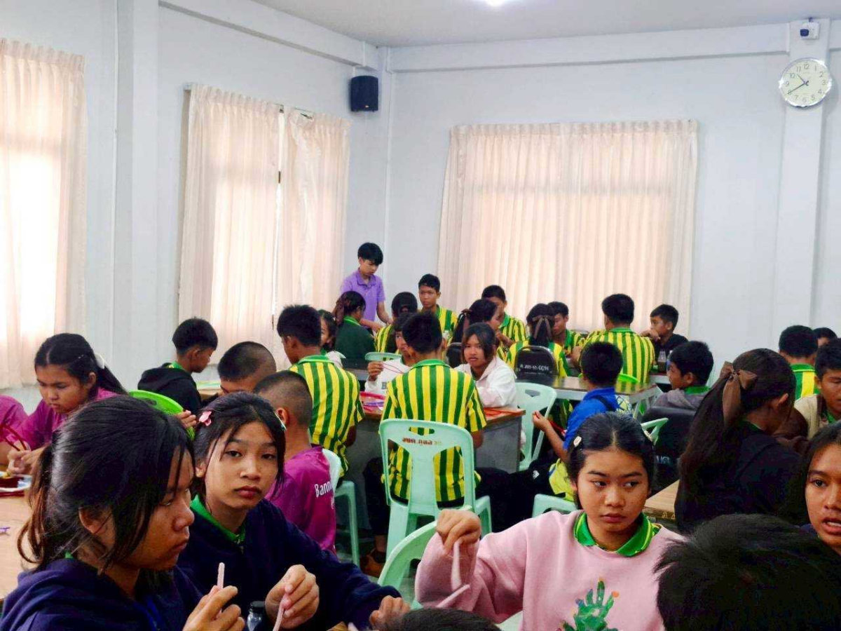 โครงการฝึกอบรมอาชีพระยะสั้น “เรียนรู้กระบวนการจัดกิจกรรมการทำพวงกุญแจจากลวดกำมะหยี่” ประจำปีงบประมาณ พ.ศ. ๒๕๖๘