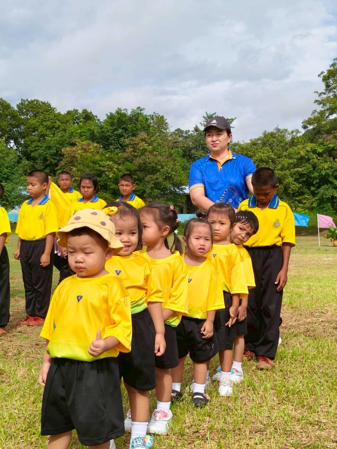 โครงการแข่งขันกีฬาระดับปฐมวัย ของศูนย์พัฒนาเด็กเล็ก อบต.ภูหลวง (บ้านหลุมเงิน) ร่วมกับโรงเรียนบ้านหลุมเงิน