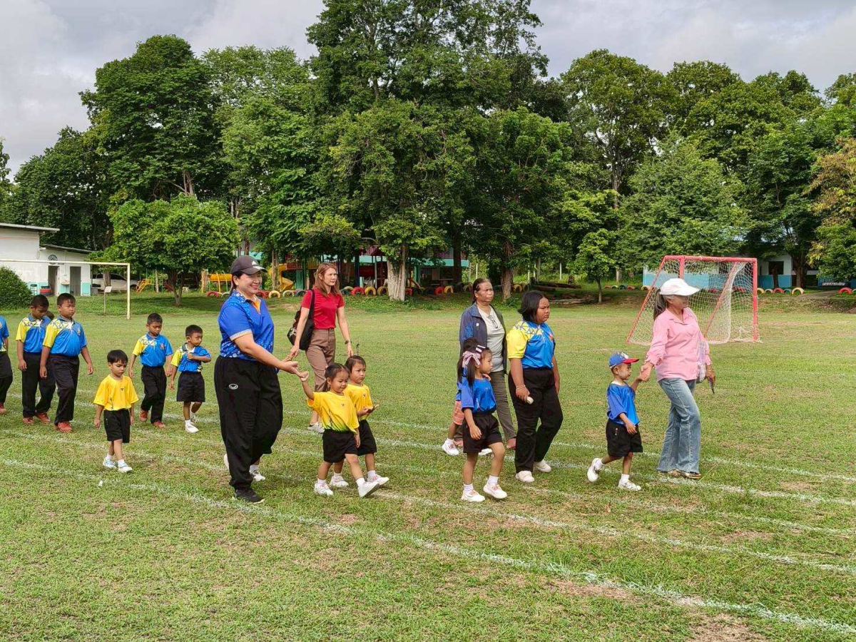 โครงการแข่งขันกีฬาระดับปฐมวัย ของศูนย์พัฒนาเด็กเล็ก อบต.ภูหลวง (บ้านหลุมเงิน) ร่วมกับโรงเรียนบ้านหลุมเงิน