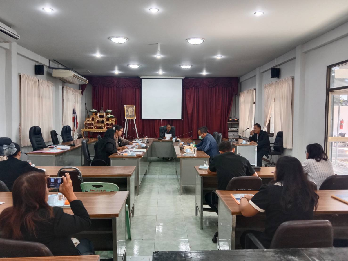 ประชุมคณะกรรมการติดตามและประเมินผลแผนฯ