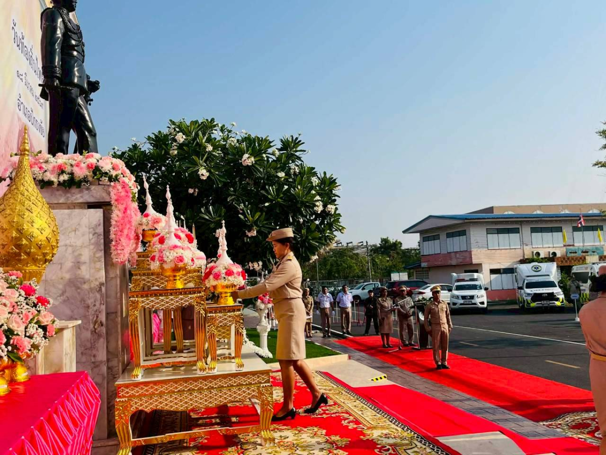 ร่วมพิธีถวายราชสักการะ และกล่าวถวายราชสดุดี พระบาทสมเด็จพระจุลจอมเกล้าเจ้าอยู่หัว เนื่องในวันท้องถิ่นไทย ประจำปี ๒๕๖๙ 