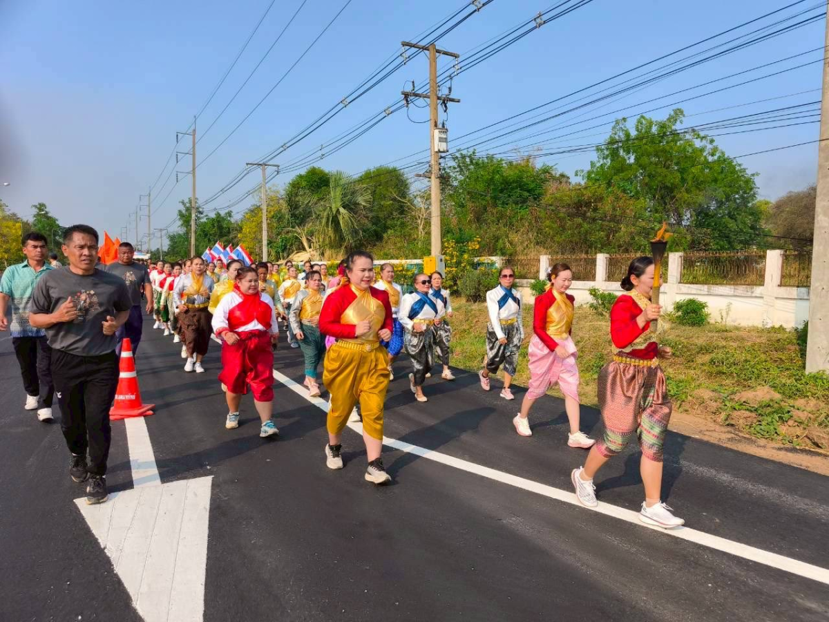 พิธีรับมอบคบไฟและวิ่งคบไฟ ในพิธีเปิดงานฉลองวันแห่งชัยชนะของท้าวสุรนารี ประจำปี 2569