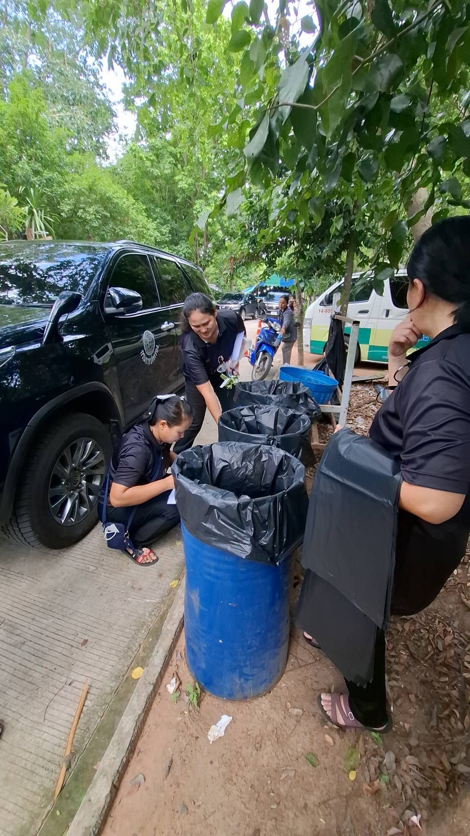 จัดเตรียมสถานที่สำหรับพิธีสรงน้ำสรีระสังขาร และพิธีสลายสรีระสังขารหลวงปู่สมบุญ ปริปุณฺณสีโล (หลวงปู่บุญ)