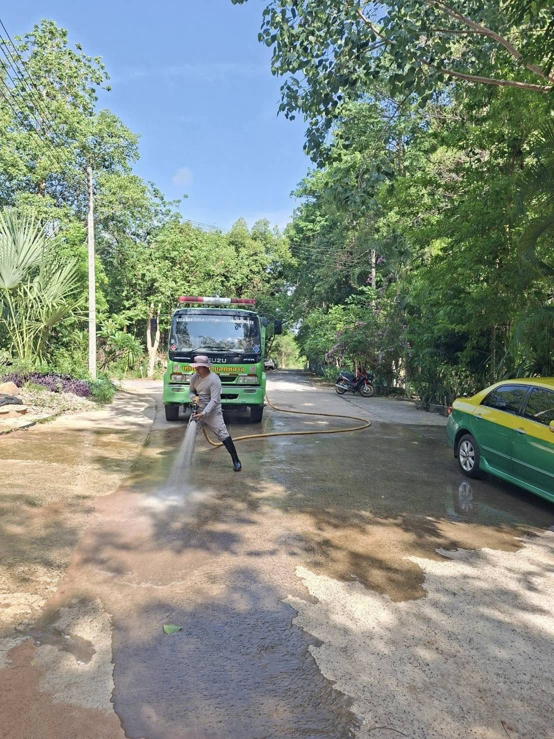 จัดเตรียมสถานที่สำหรับพิธีสรงน้ำสรีระสังขาร และพิธีสลายสรีระสังขารหลวงปู่สมบุญ ปริปุณฺณสีโล (หลวงปู่บุญ)