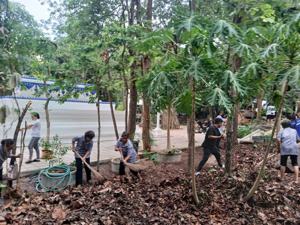 จัดเตรียมสถานที่สำหรับพิธีสรงน้ำสรีระสังขาร และพิธีสลายสรีระสังขารหลวงปู่สมบุญ ปริปุณฺณสีโล (หลวงปู่บุญ)
