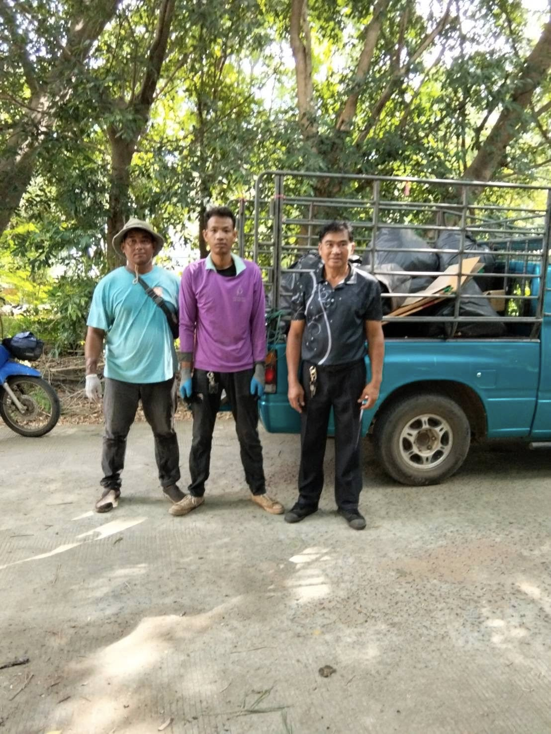 อำนวยความสะดวกในการจัดเก็บขยะมูลฝอยและขยะสิ่งปฏิกูลตามจุดพักขยะภายในพื้นที่วัด