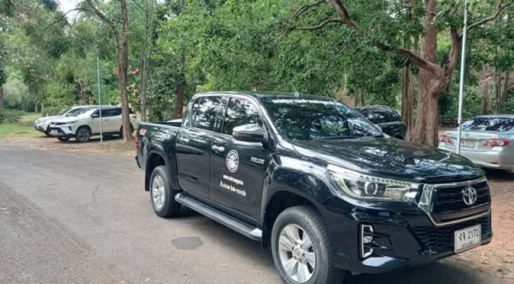 อำนวยความสะดวกในการรับส่ง สำหรับผู้ที่เดินทางมาร่วมสักการะสรีระสังขารหลวงปู่สมบุญ ปริปุณฺณสีโล (หลวงปู่บุญ)