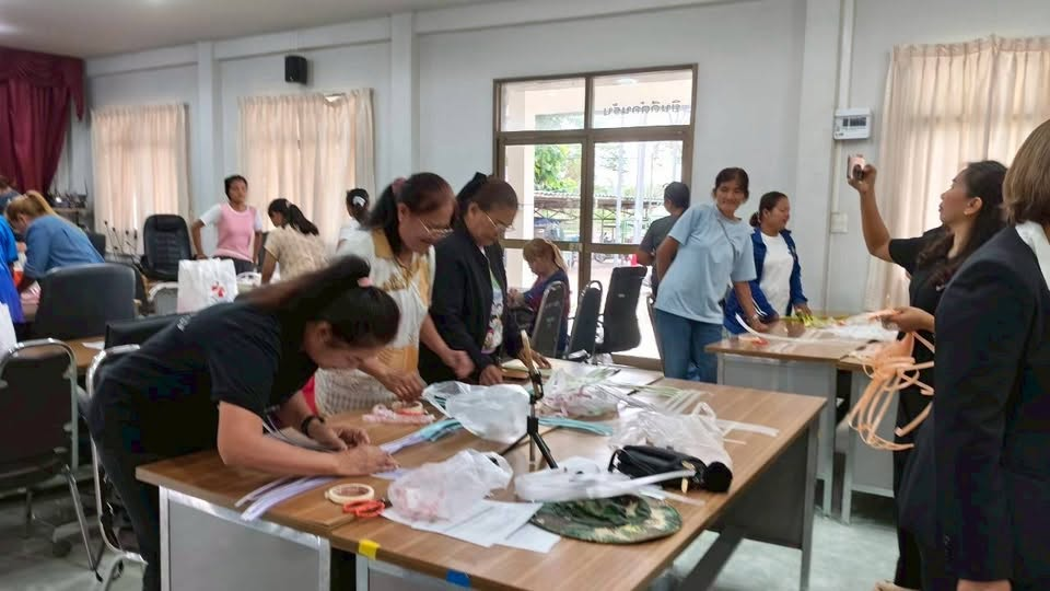 โครงการส่งเสริมอาชีพของกลุ่มสตรีแม่บ้านตำบลภูหลวง ประจำปีงบประมาณ พ.ศ. ๒๕๖๙