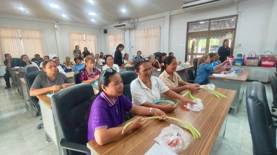 โครงการส่งเสริมอาชีพของกลุ่มสตรีแม่บ้านตำบลภูหลวง ประจำปีงบประมาณ พ.ศ. ๒๕๖๙