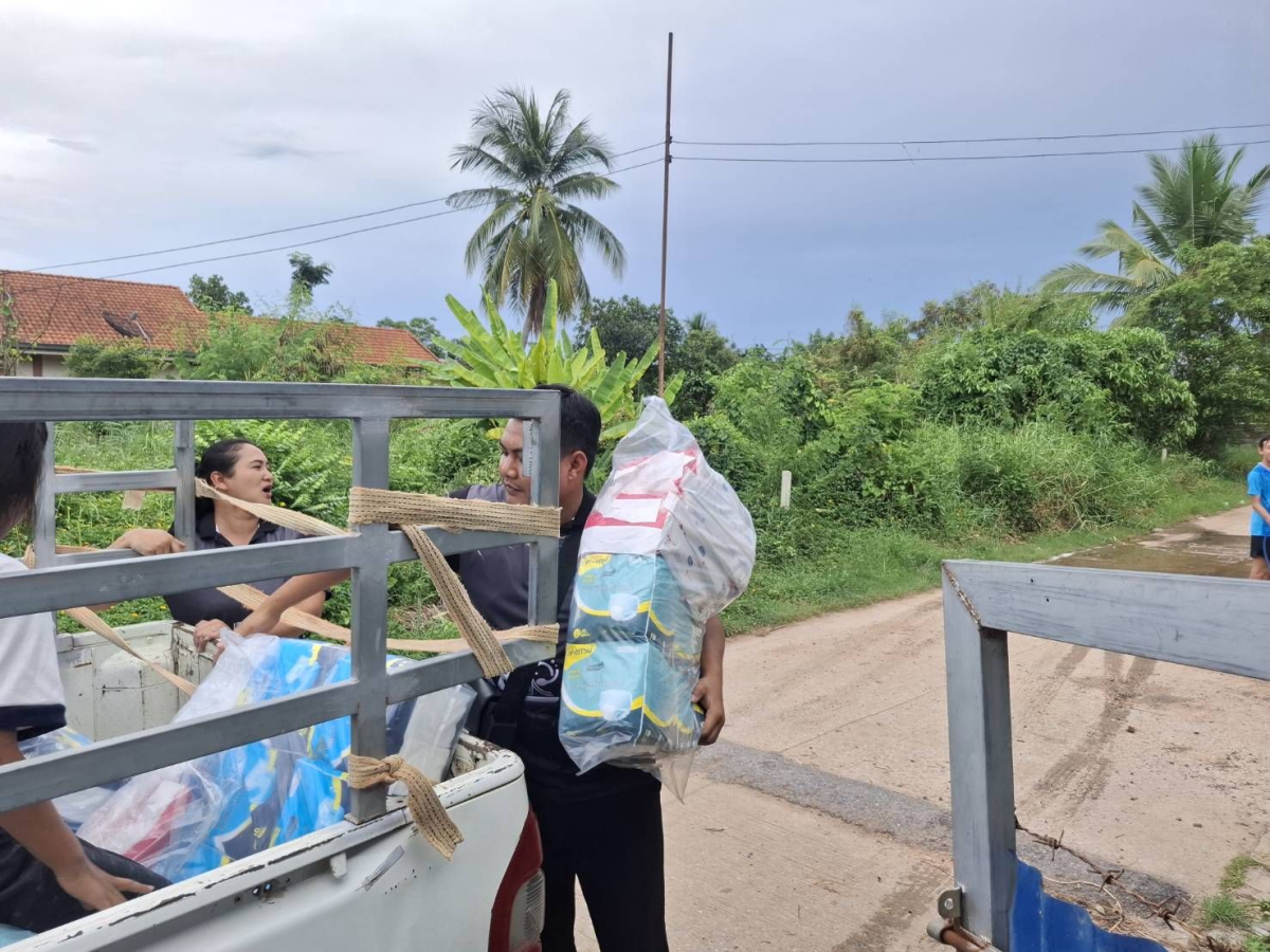 มอบผ้าอ้อมสำเร็จรูปให้แก่ผู้สูงอายุ ผู้ป่วยติดเตียง และกลุ่มเปราะบาง
